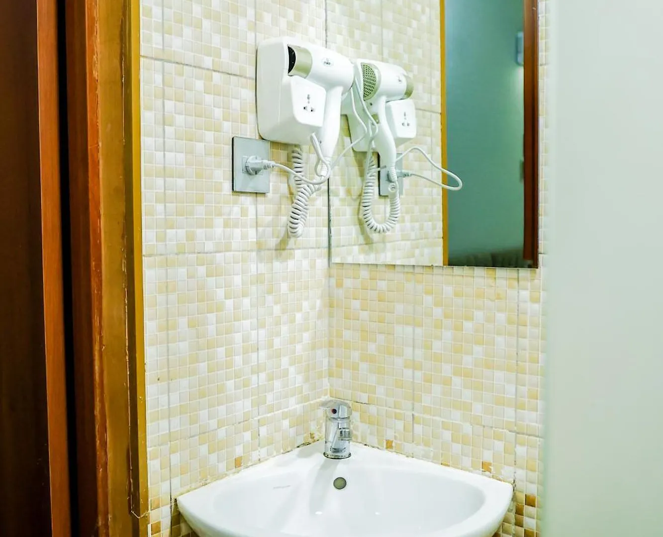 Bc Hotel Baku 0*,